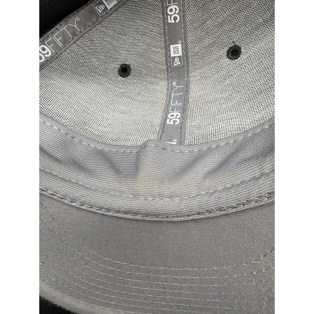 Authentic‎ Seattle Mariners New Era 59FIFTY fitted baseball cap.